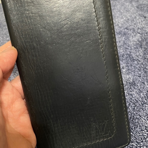 Louis Vuitton Bifold Leather Long Wallet - Picture 4 of 11